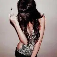 欧美竖中指的霸气女生头像_放荡不羁狂妄系列头像