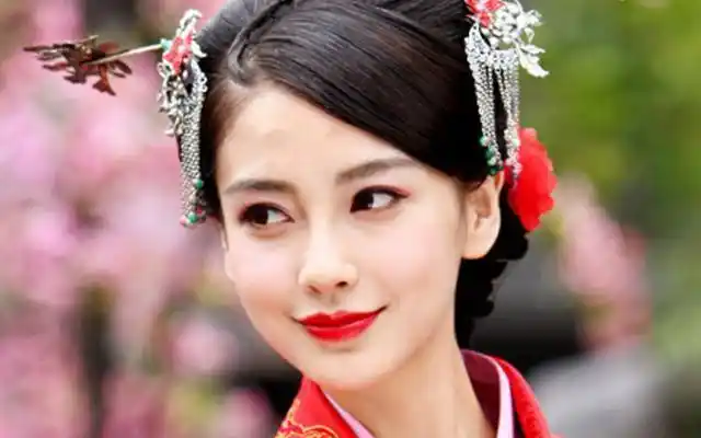 第三,《花田喜事》,baby在里面看起来还是很稚嫩的感觉,看起来自然会