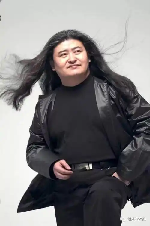 刘欢个人资料刘欢来自五大道的歌坛大哥大