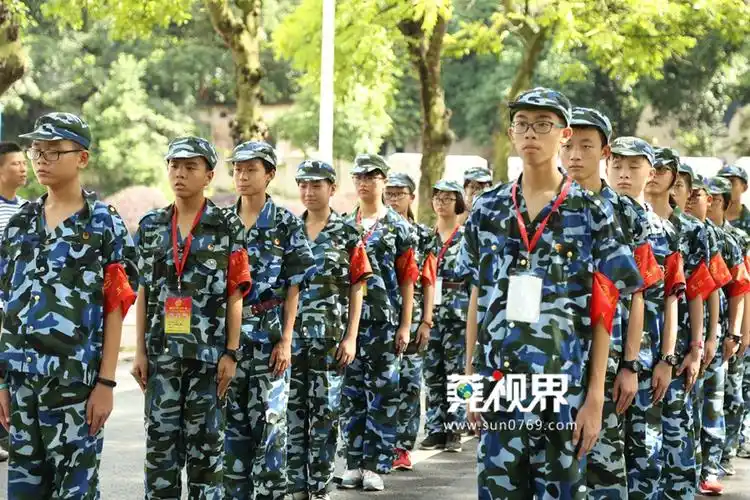 【莞视界】东纵小战士入驻虎门沙角部队 体验军人生活