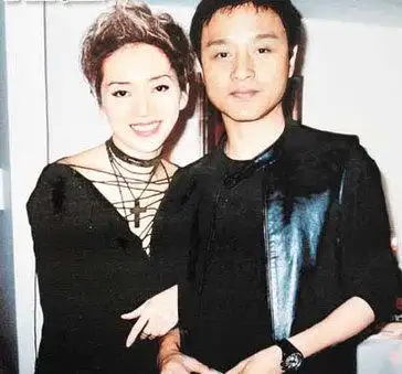 难忘那份情谊 梅艳芳最疼爱的小妹