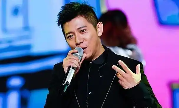 人前是过气明星,人后是"商业巨鳄",这7位明星个个闷声发大财