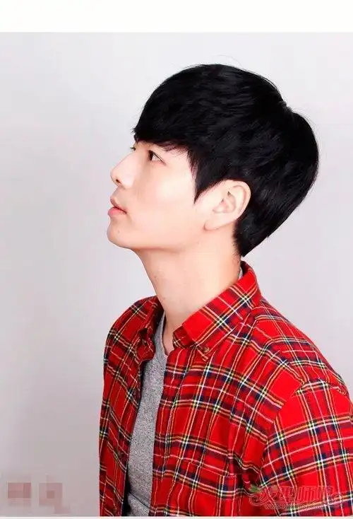 男生超自信的短直发引领潮端 大放送瓜子脸男生短直发造型(2)_发型