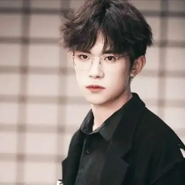 最新qq头像易烊千玺头像帅气大全