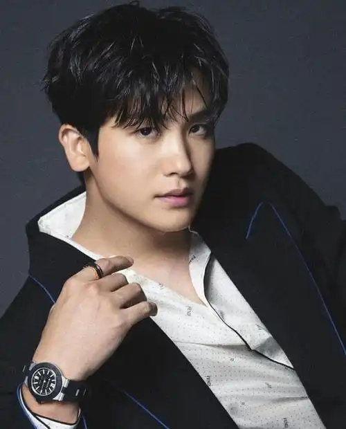 盘点家世背景超雄厚的韩国艺人这些天团成员们都是顶级富二代