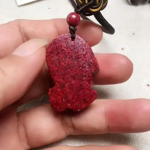透光朱砂貔貅吊坠 天然原矿晶体朱砂招财貔貅吊坠 转运 招财 辟邪