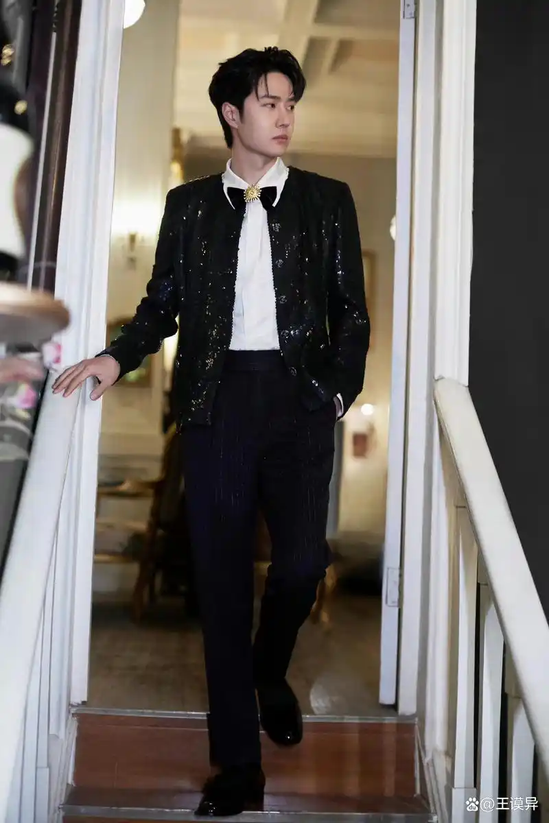 王一博全身chanel参加gq盛典