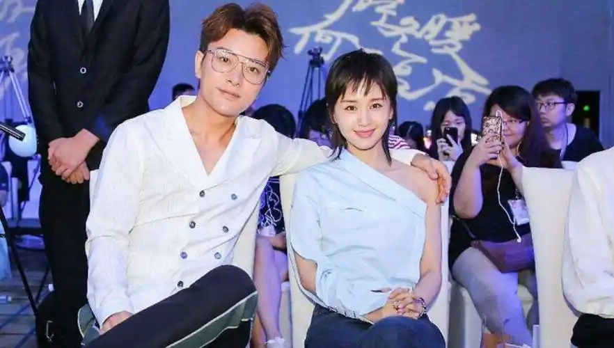 王子文:游离了3个男人后,决定未婚生子,35岁带儿子潇洒生活