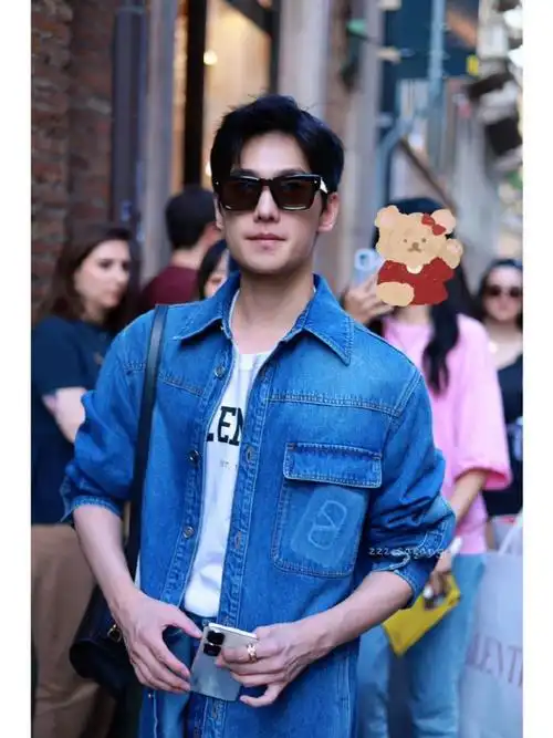 杨洋蓝色牛仔装##杨洋复古牛仔造型