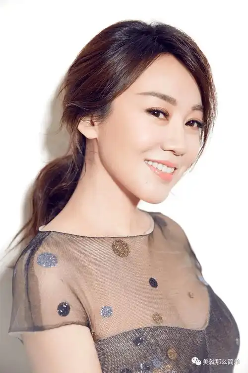 "难得糊涂"的闫妮,年龄越长越成功!_生活_因为_时候