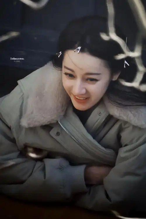 迪丽热巴枭起青壤