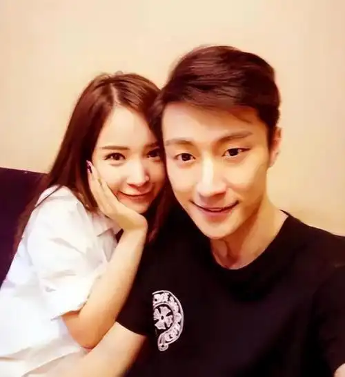 在2016年那个萧瑟的秋日,9月16日,被抑郁症阴霾笼罩的乔任梁,悄然在