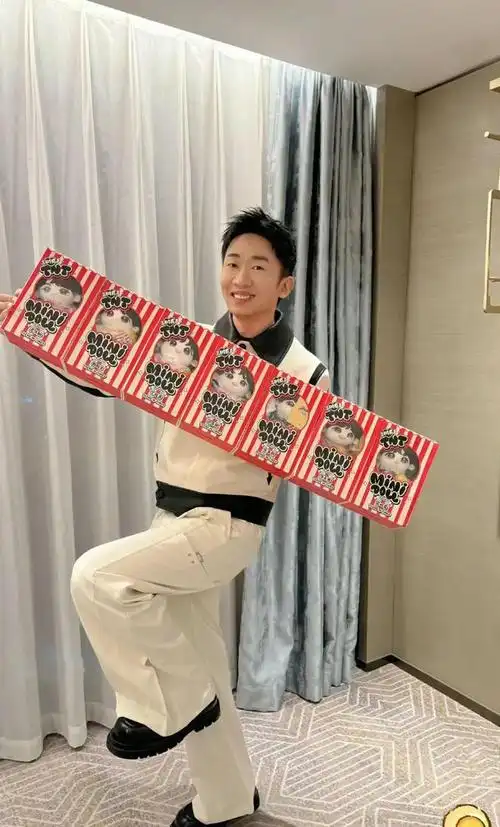 时团内部不合八番学舞那么快为什么每次不带杨迪一起表演