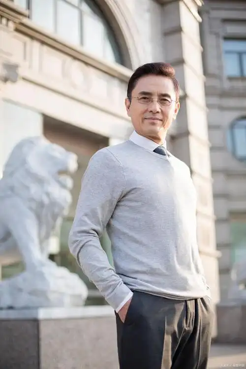 中年男人破产3件套有哪些,现已经成为了许多家庭面临的沉重负担