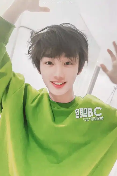 02·丁程鑫|全世界最可爱的小猪宝宝 六一儿童节快乐@时代少年团