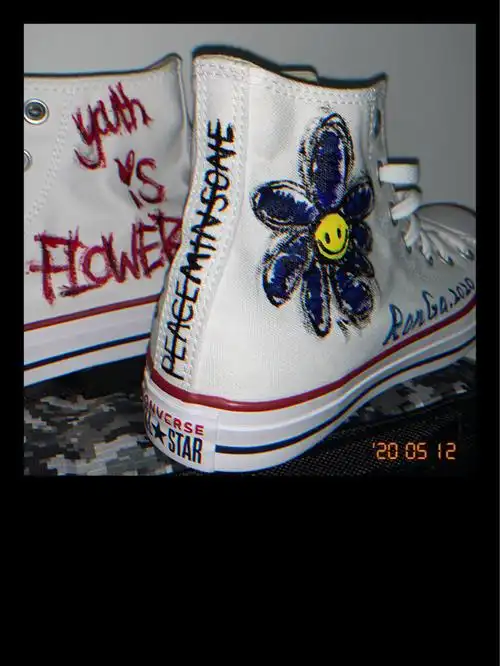 03生日礼物gd权志龙雏菊手绘匡威1