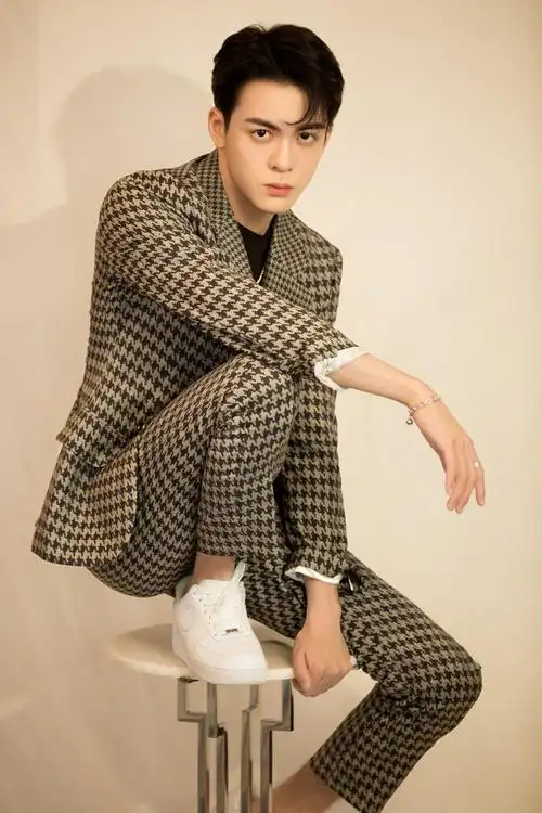 曾舜晞英伦风帅气写真图片79