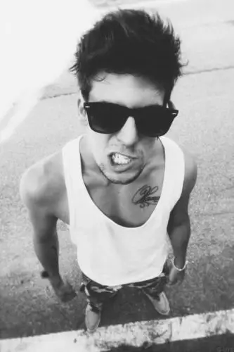 手机壁纸霸气男生大图,非主流照片男生,女超人受难奸,转发类通知范文