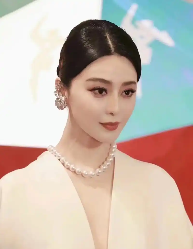 范冰冰同款珍珠项链,有没有人盘同款澳白ss维纳斯的!90我有 - 抖音