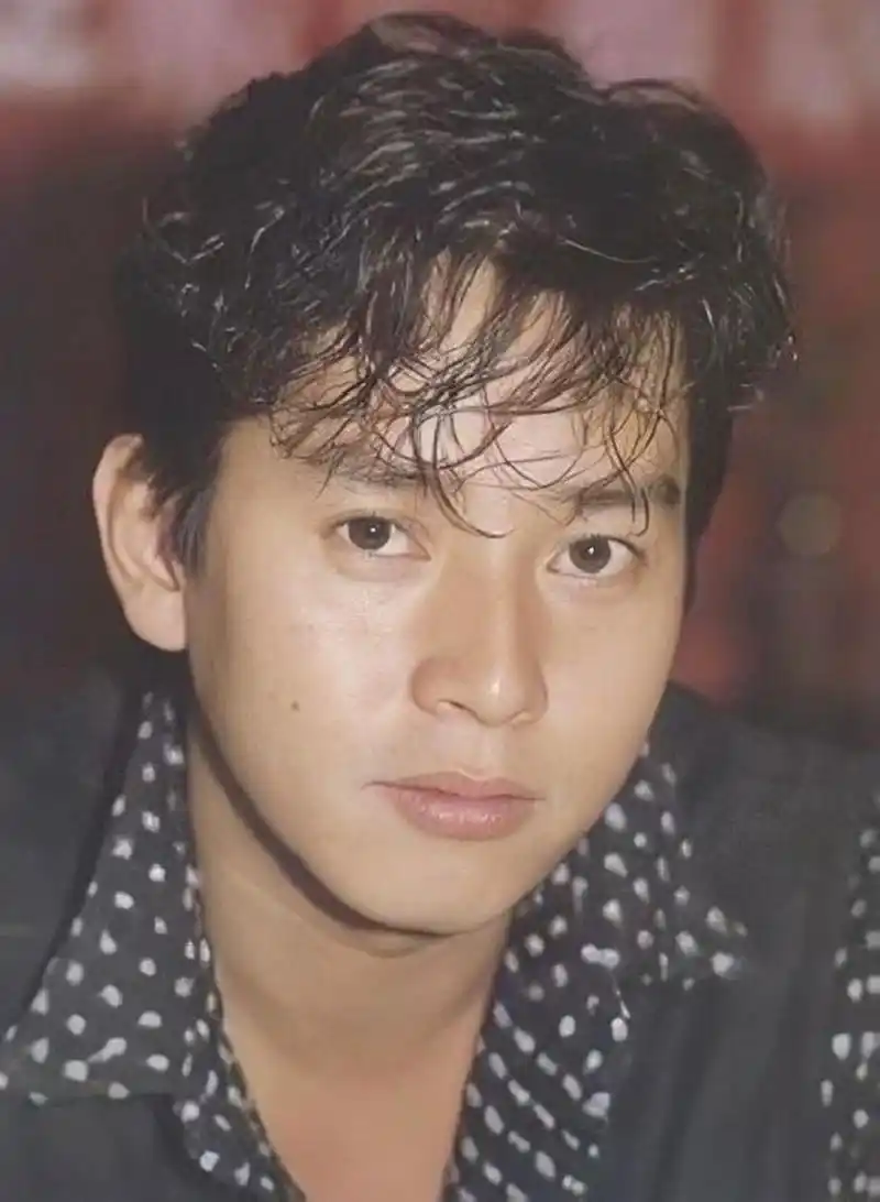 谭咏麟年轻到底有多帅