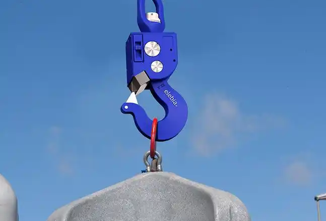 遥控吊钩自动挂钩重物