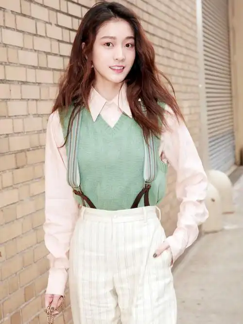 出道15年,张雪迎用"叛逆女孩"彰显自己,用笑容融化世界!