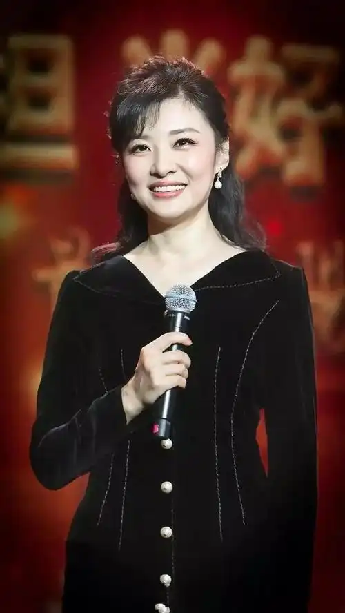 回顾主持人周涛我这辈子正确的决定就是和路云生下一儿一女