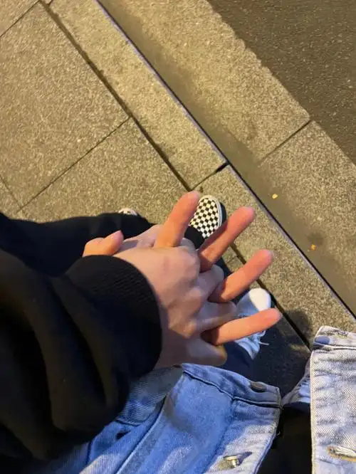 牵手照真的会很绝