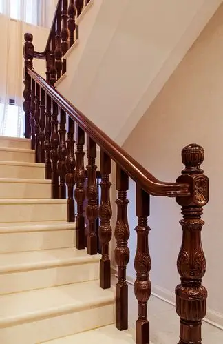 楼梯扶手装饰图片