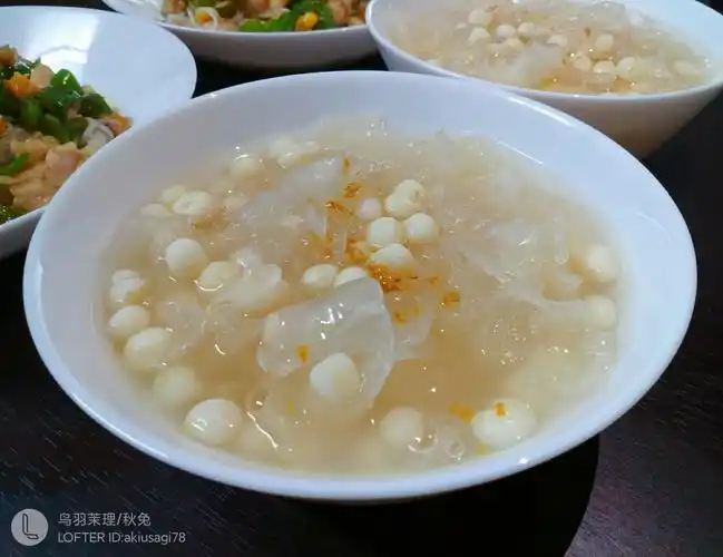 桂花银耳鸡头米