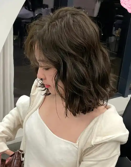 emma中山发型设计烫发一定要尝试法式芭比卷,蛋卷头,简约法式烫派松