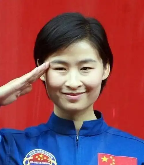 中国女航天员刘洋结婚8年未生子首次升空前为丈夫留下2条遗言