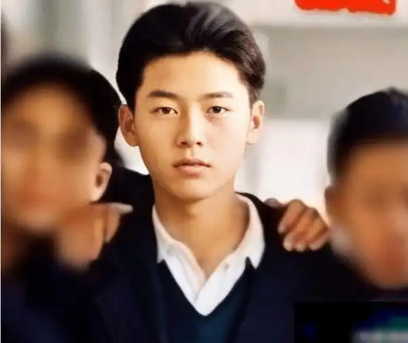 38岁玄彬上热搜生日被晒童年照果真是天生一张男神脸