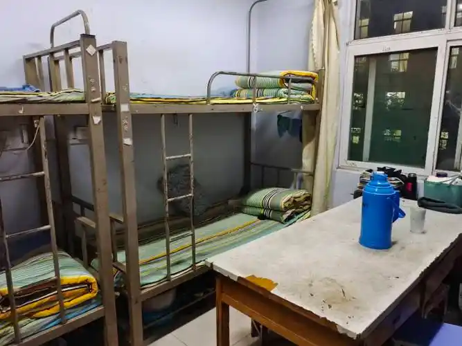 我院进行公寓卫生安全大检查-德州学院 能源与机械学院