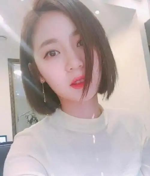 女生长脸适合短发吗(长脸女生适合什么样的短发发型)_酷知识