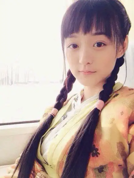 【图】何泓姗方茴剧照精彩大放送 气质清冷演技佳