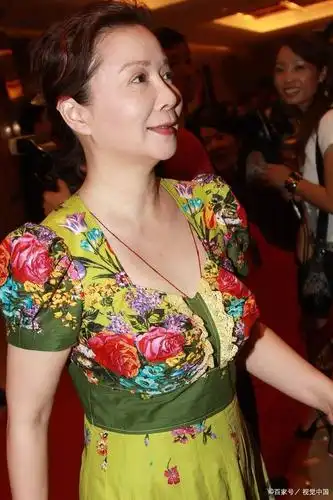 蔡明——"百变喜剧女王"