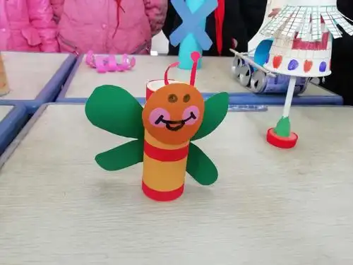 豁口小学三年级二班科技手工作品展