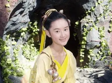 郭晓婷第一次拍戏才5岁,在《真情告白》中演瞿颖的小时候.