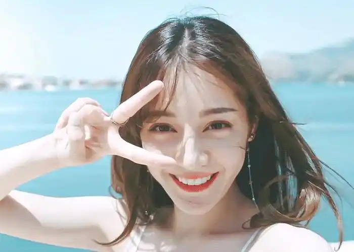 来看明星们露齿笑谁的笑容最杀你呢欢迎提名更多笑容有感染力的艺人