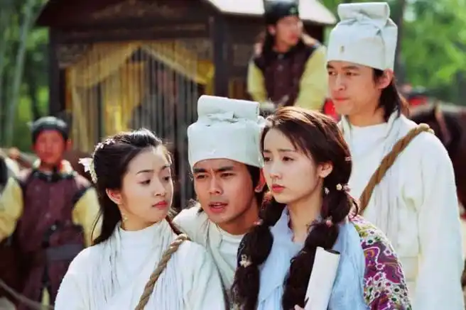 是根据小说七仙女正传以及民间传说天仙配改编的