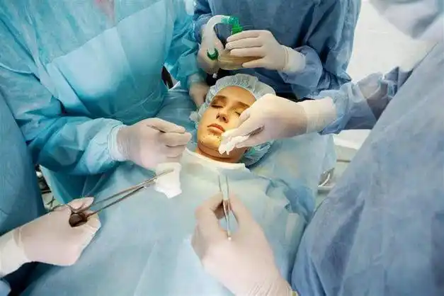 正经提醒:进行4种手术时,可能需要全身裸露,不要太害羞|穿刺|切口|手