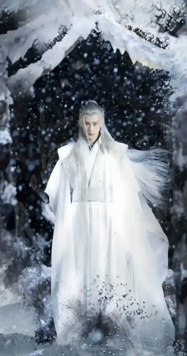 男明星白发造型一览. 长相思我充分get到了谭健次的帅气.