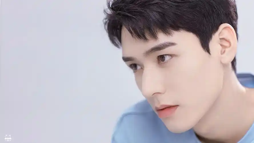 有没有龚俊的很绝很绝的图片