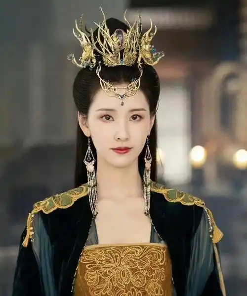 剧都很是好看白鹿扮演的古装还是很深入人心的尤其和任嘉伦的那部简直