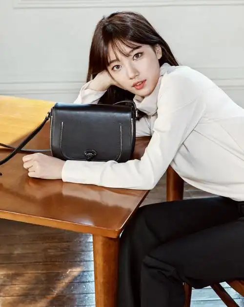 李敏镐女友秀智写真曝光 散发清新轻熟魅力【组图】 (5)