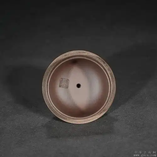 旧藏:【俞国良款紫砂壶】