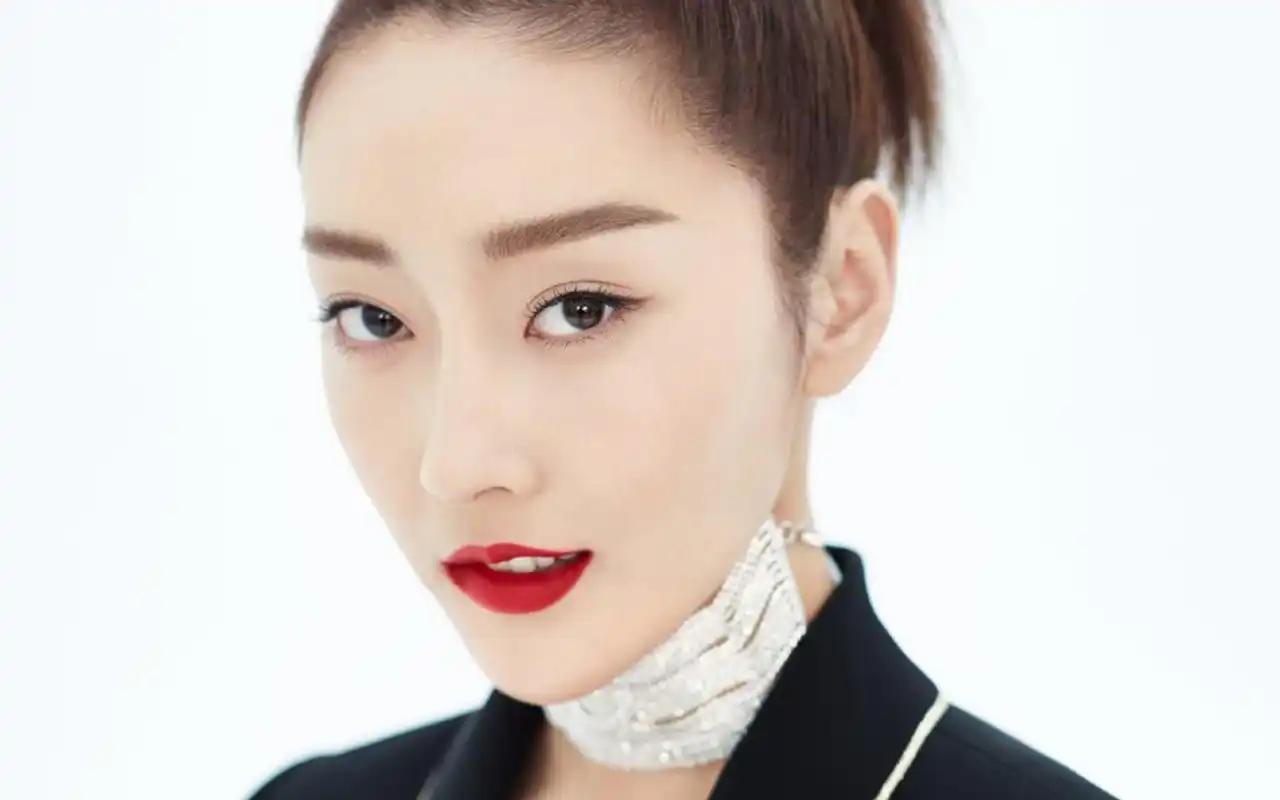 宣璐,1991年1月15日出生于江苏省南京市,中国内地影视女演员,舞者.