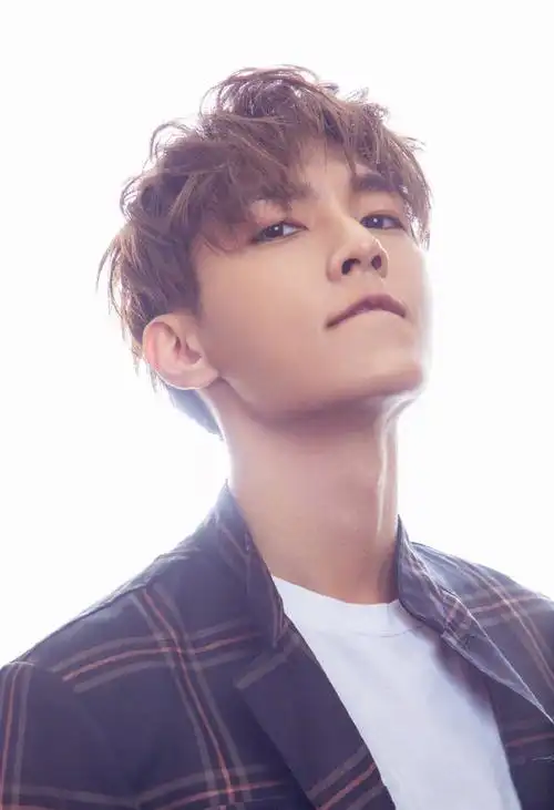 炎亚纶帅气迷人杂志封面大片78