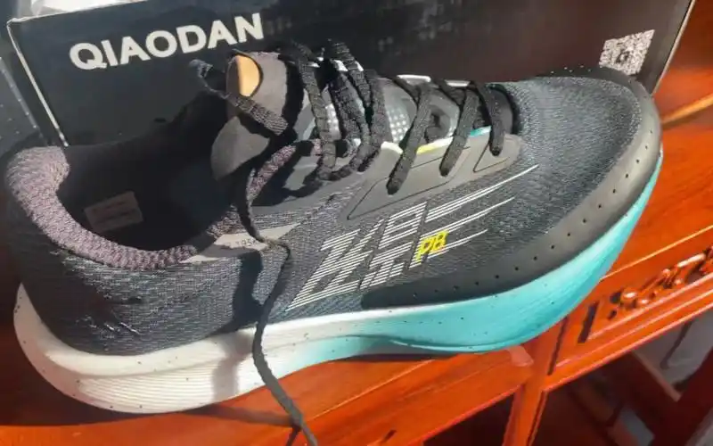 双十一买的乔丹飞影pb3.